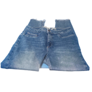 ♡Hallie Skinny Distressed Jeans Size 6